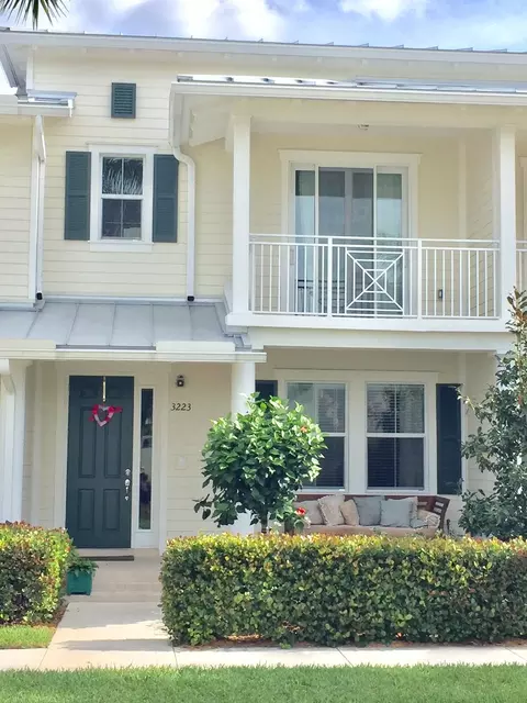 3223 Hemingway Dr, Jupiter, FL 33458 photo 2