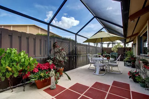 71 Maplecrest Cir, Jupiter, FL 33458 photo 27