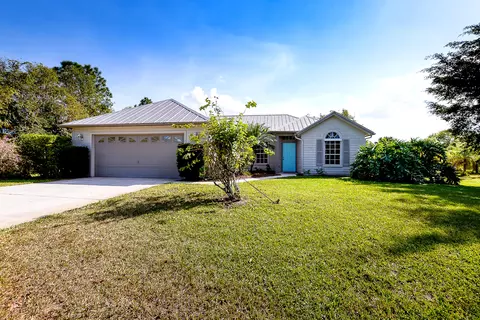 100 SW Linden St, Stuart, FL 34997 photo 1