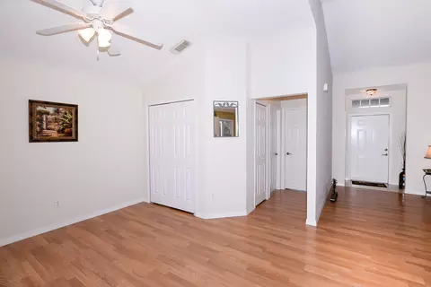 100 SW Linden St, Stuart, FL 34997 photo 4