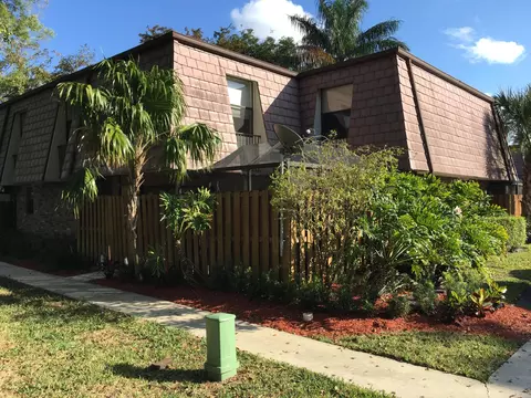 7512 Courtyard Run E, Boca Raton, FL 33433 photo 14