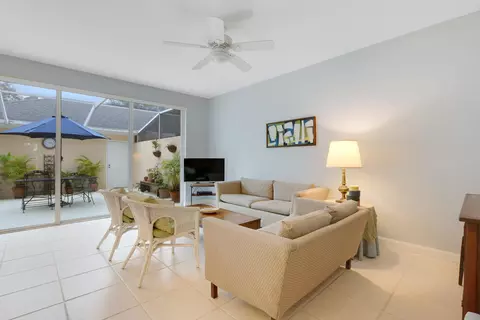 108 Radcliffe Ct, Jupiter, FL 33458 photo 9