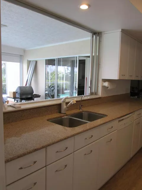 3402 SE Court Dr, Stuart, FL 34997 photo 8