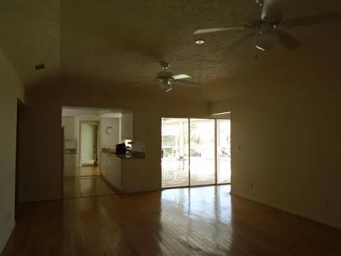 3402 SE Court Dr, Stuart, FL 34997 photo 6