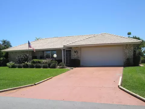 3402 SE Court Dr, Stuart, FL 34997 photo 2