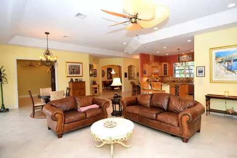3764 SE Fairway E, Stuart, FL 34997 photo 9