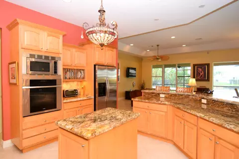 3764 SE Fairway E, Stuart, FL 34997 photo 18