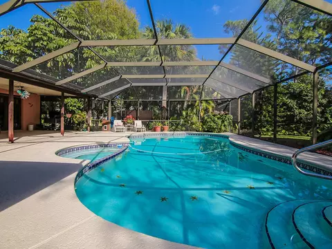 1120 SE Buttonwood Cir, Stuart, FL 34997 photo 2