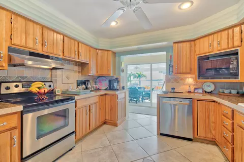 611 NW Sunset Dr, Stuart, FL 34994 photo 7