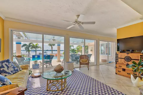 611 NW Sunset Dr, Stuart, FL 34994 photo 6
