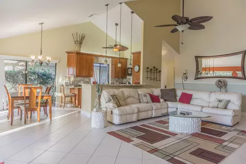 212 E River Park Dr, Jupiter, FL 33477 photo 3