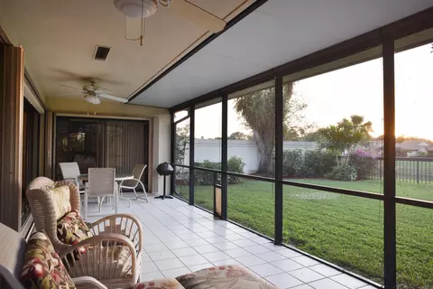 212 E River Park Dr, Jupiter, FL 33477 photo 21