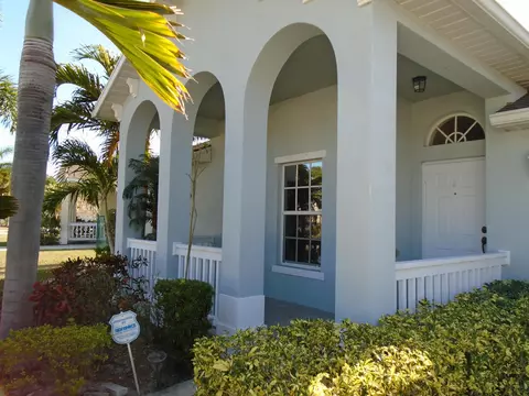 4579 SE Murray Cove Cir, Stuart, FL 34997 photo 2