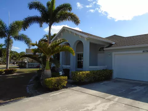 4579 SE Murray Cove Cir, Stuart, FL 34997 photo 1