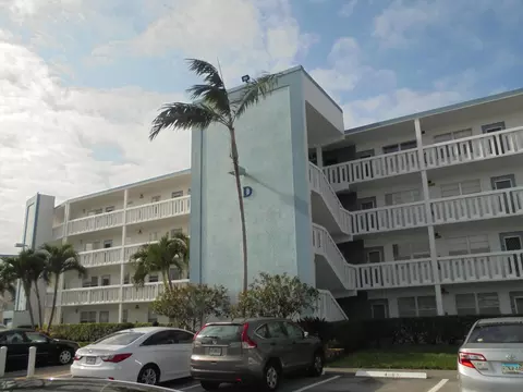 2058 Exeter D, Boca Raton, FL 33434 photo 1