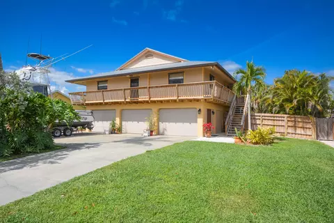 5635 SE Matousek St, Stuart, FL 34997 photo 1