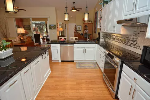 3822 SE Fairway W, Stuart, FL 34997 photo 7
