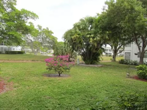88 Markham E, Deerfield Beach, FL 33442 photo 9
