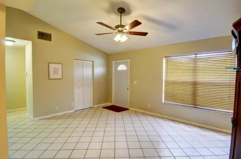 145 Banyan Cir, Jupiter, FL 33458 photo 4