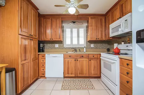 3330 SE Saint Lucie Blvd, Stuart, FL 34997 photo 6