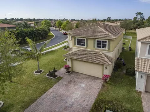 4441 SE Graham Dr, Stuart, FL 34997 photo 2