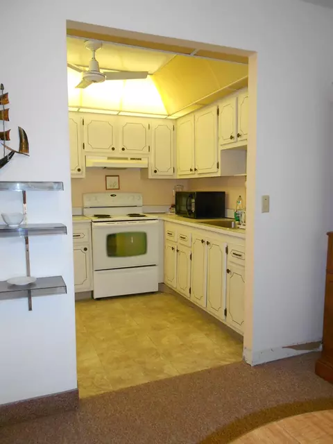 234 Monaco E, Delray Beach, FL 33446 photo 3