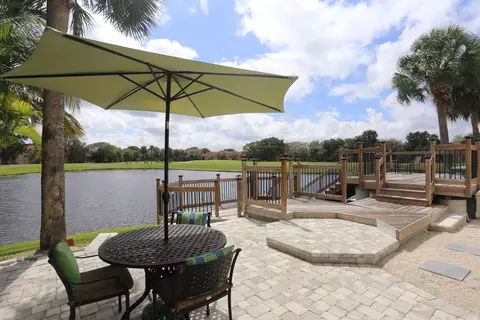 3360 E Greenview Ter E, Margate, FL 33063 photo 18