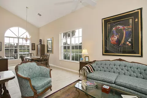 3360 E Greenview Ter E, Margate, FL 33063 photo 3