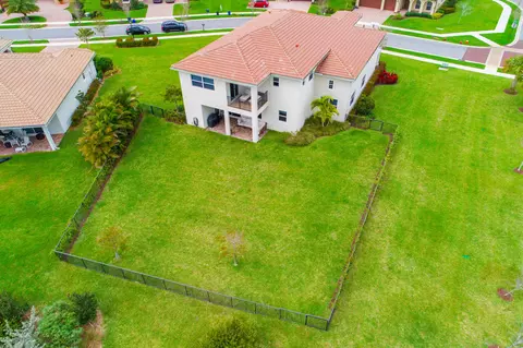 136 Manor Cir, Jupiter, FL 33458 photo 42