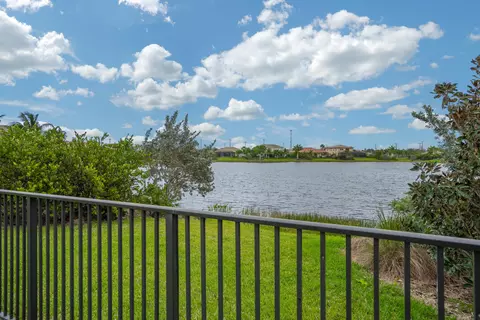 136 Manor Cir, Jupiter, FL 33458 photo 38