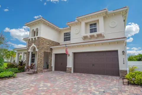 136 Manor Cir, Jupiter, FL 33458 photo 2