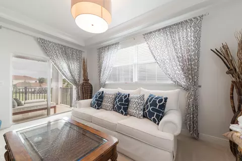 136 Manor Cir, Jupiter, FL 33458 photo 25