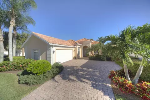 9507 SW Wedgewood Ln, Stuart, FL 34997 photo 4