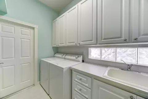 9507 SW Wedgewood Ln, Stuart, FL 34997 photo 13
