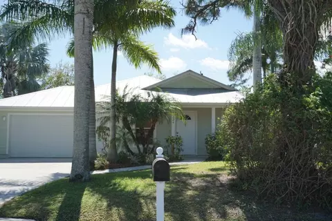 3024 SE Orange Tree Pl, Stuart, FL 34997 photo 1