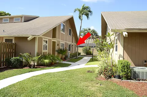 112 Maplecrest Cir, Jupiter, FL 33458 photo 2