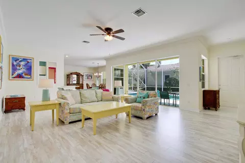 122 Florence Dr, Jupiter, FL 33458 photo 2