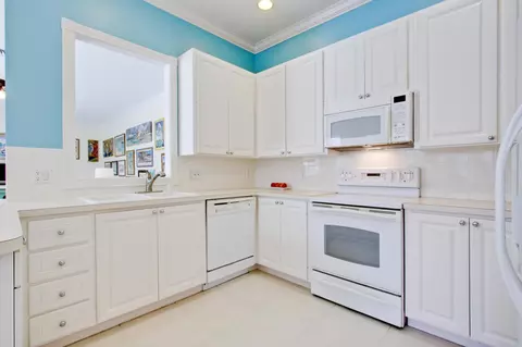 122 Florence Dr, Jupiter, FL 33458 photo 5