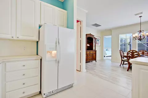 122 Florence Dr, Jupiter, FL 33458 photo 6