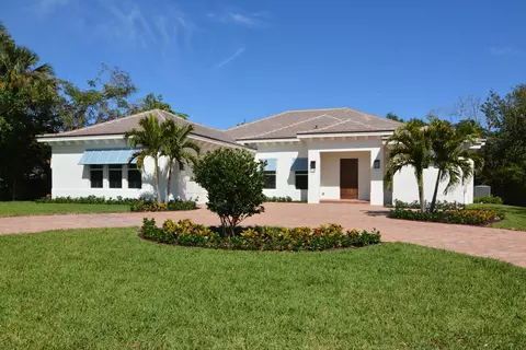 139 SE Martin Ave, Stuart, FL 34996 photo 1