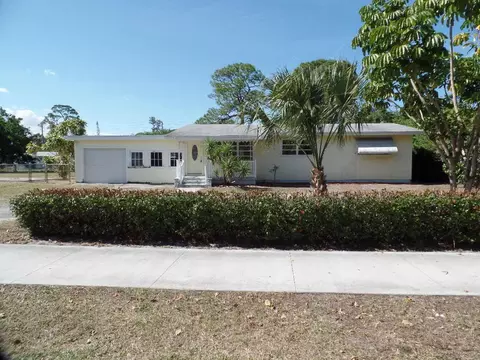 2833 SEllendale St, Stuart, FL 34997 photo 1