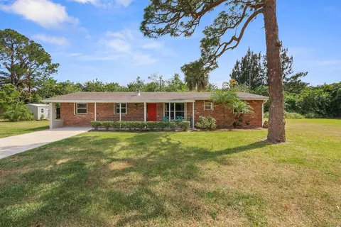 2068 NW Azalea St, Stuart, FL 34994 photo 3