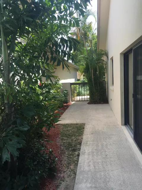 213 Saint Charles Ct, Jupiter, FL 33477 photo 27