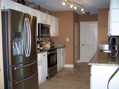 2068 SE Harrison St, Stuart, FL 34997 photo 8