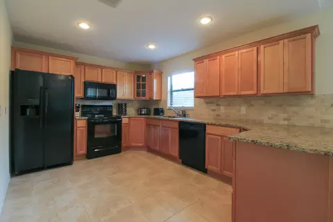 3705 SE Middle St, Stuart, FL 34997 photo 8