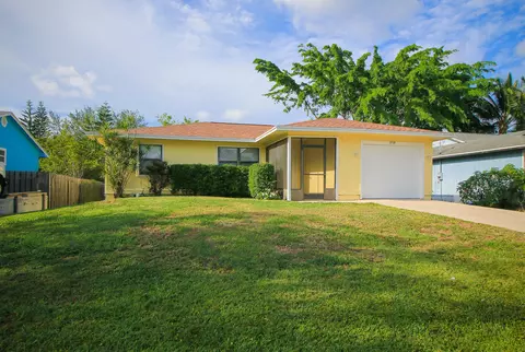 3705 SE Middle St, Stuart, FL 34997 photo 2