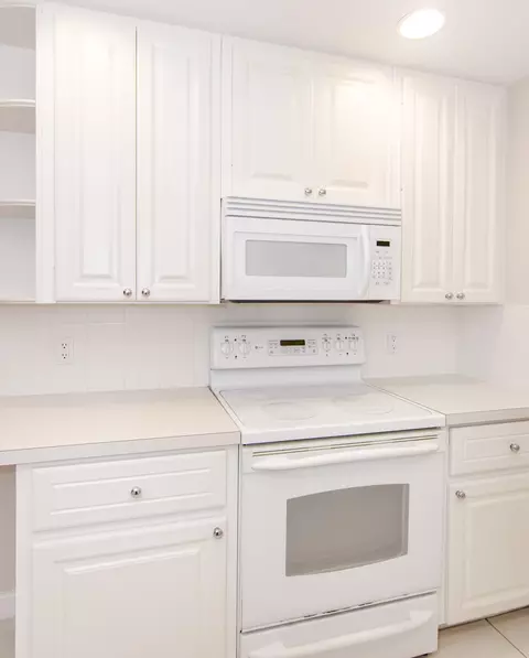 3167 E Community Dr, Jupiter, FL 33458 photo 7