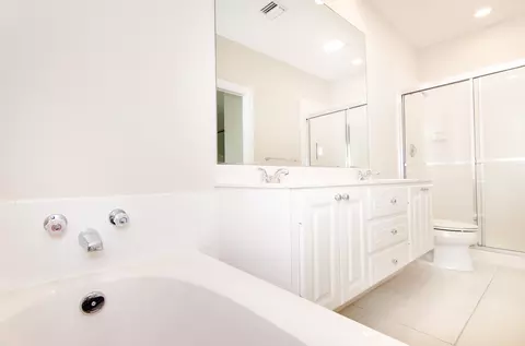 3167 E Community Dr, Jupiter, FL 33458 photo 13