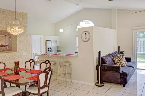 1325 E Glen Oak Rd, North Lauderdale, FL 33068 photo 3