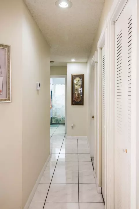 1325 E Glen Oak Rd, North Lauderdale, FL 33068 photo 12